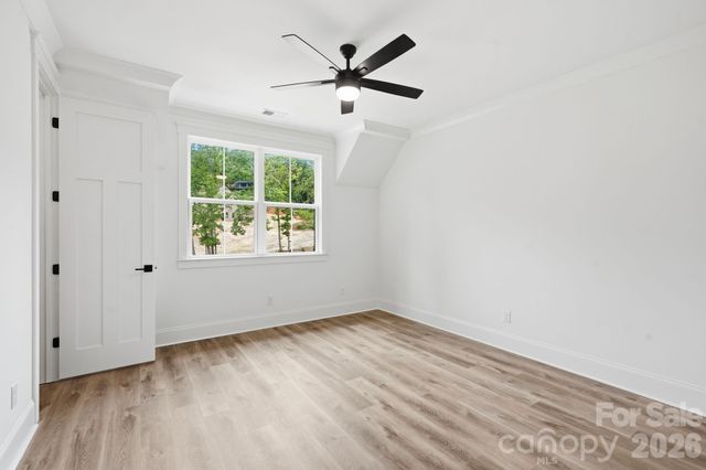 301 Spanish Oak Lane, Gastonia, NC 28056