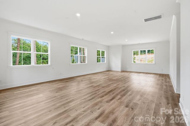 301 Spanish Oak Lane, Gastonia, NC 28056