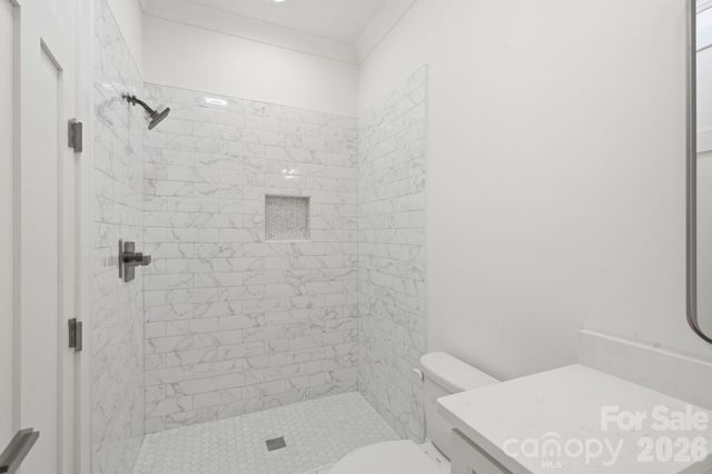 301 Spanish Oak Lane, Gastonia, NC 28056
