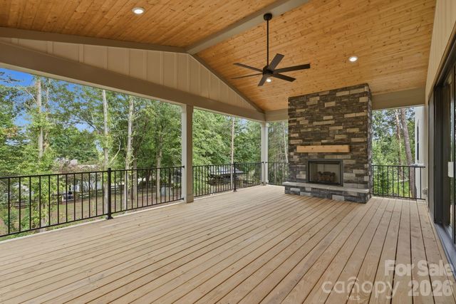 301 Spanish Oak Lane, Gastonia, NC 28056