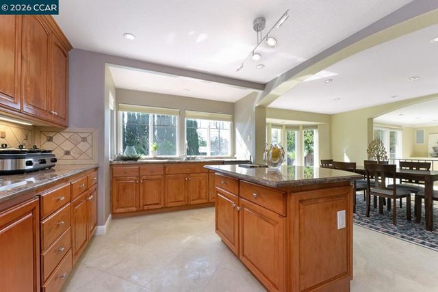 3139 3139 Deerpark Dr, Walnut Creek, CA 94598