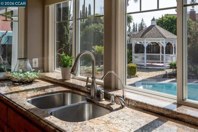 3139 3139 Deerpark Dr, Walnut Creek, CA 94598