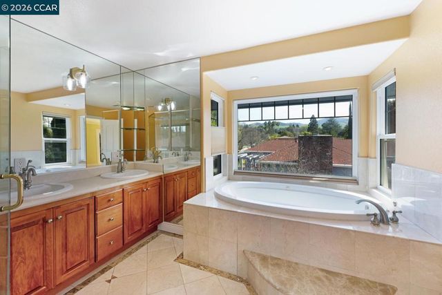 3139 3139 Deerpark Dr, Walnut Creek, CA 94598