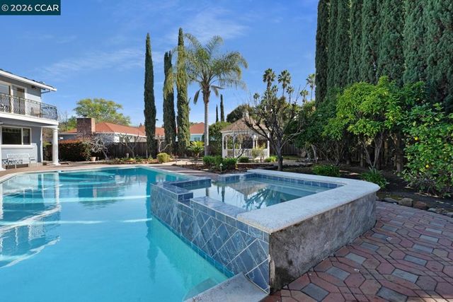 3139 3139 Deerpark Dr, Walnut Creek, CA 94598