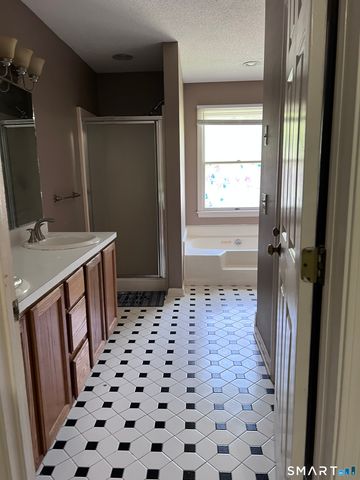 163 Trotters Way, Torrington, CT 06790