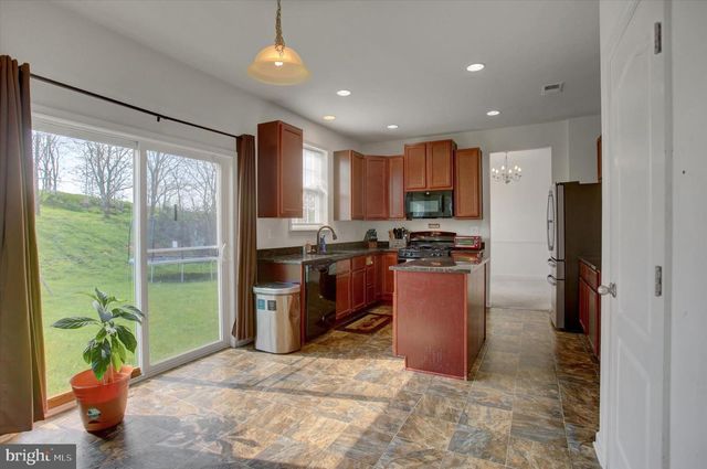 11606 HONEY RUN LN, Waynesboro, PA 17268