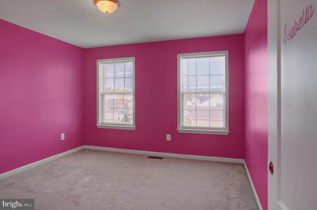 11606 HONEY RUN LN, Waynesboro, PA 17268