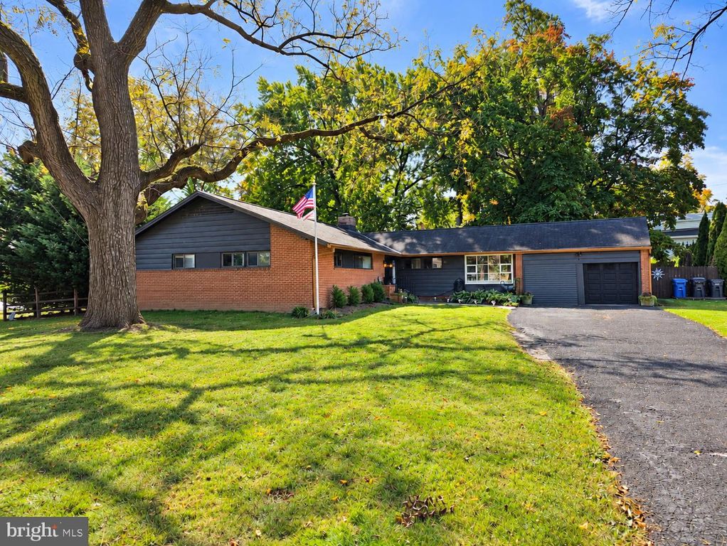 1052 KINGSLEY RD #, JENKINTOWN, PA 19046 — exterior
