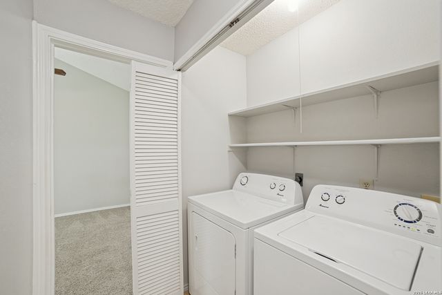 2922 Ash Field Dr, San Antonio, TX 78245