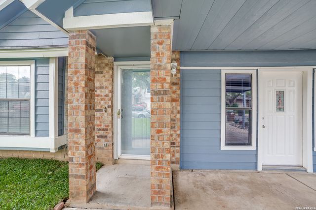 2922 Ash Field Dr, San Antonio, TX 78245