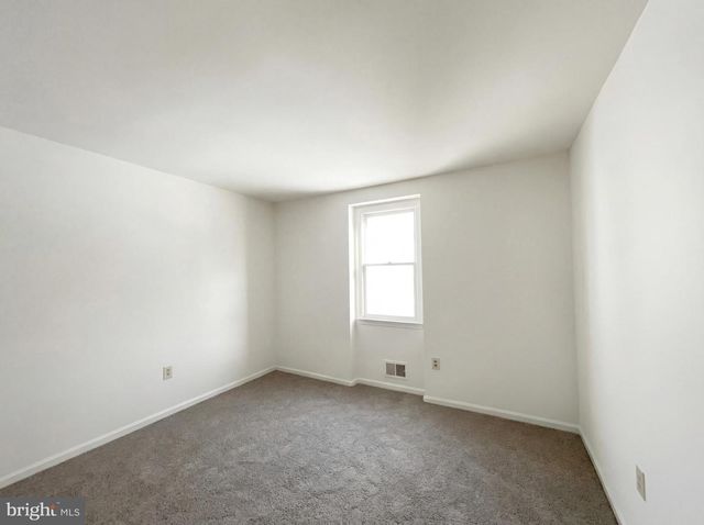 2304 HOLLY SPRING DR, Silver Spring, MD 20905