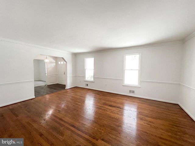 2304 HOLLY SPRING DR, Silver Spring, MD 20905