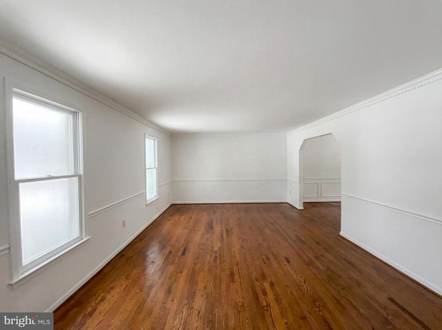 2304 HOLLY SPRING DR, Silver Spring, MD 20905