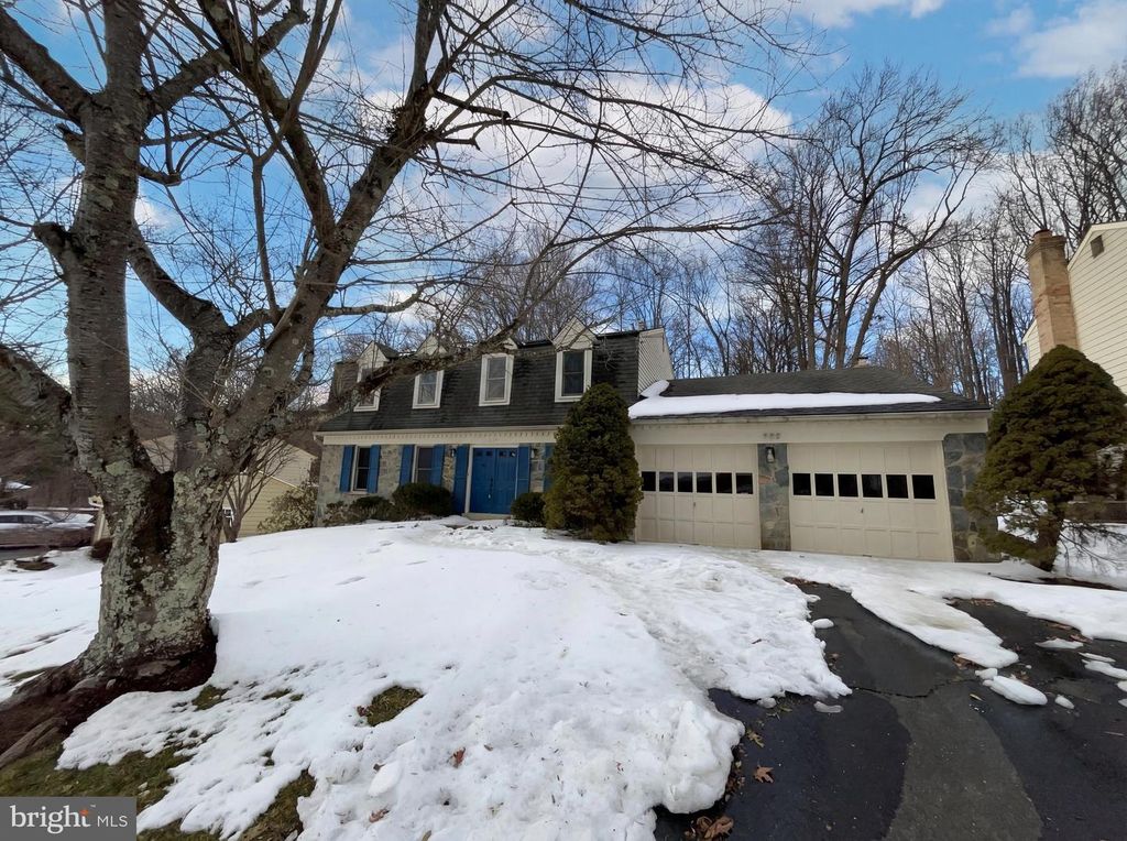 2304 HOLLY SPRING DR, Silver Spring, MD 20905