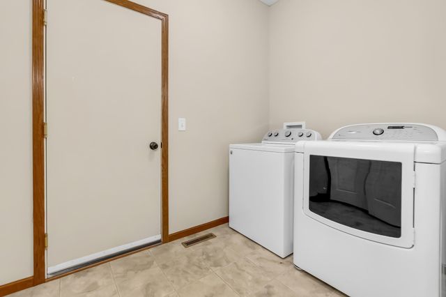 14336 Brookmere Boulevard NW, Prior Lake, MN 55372