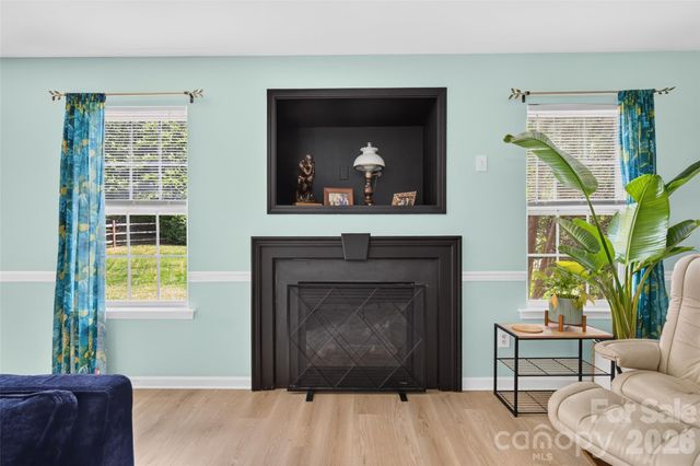 142 Elrosa Road, Mooresville, NC 28115