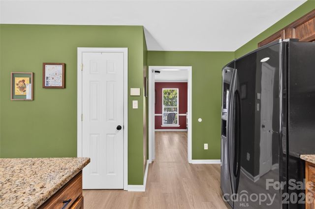 142 Elrosa Road, Mooresville, NC 28115