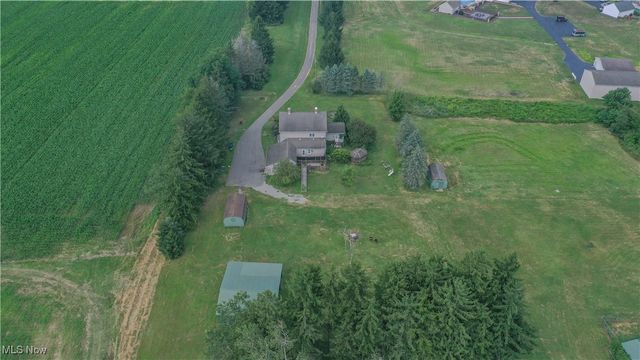 3555 W South Range Road, Columbiana, OH 44408