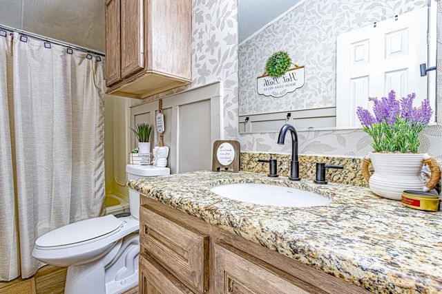 111 Samantha Lane, Huntsville, TX 77340