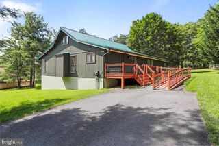 239 THE WOODS RD, Hedgesville, WV 25427