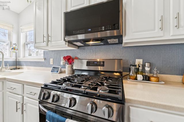 1235 Cherokee, Vermilion, OH 44089