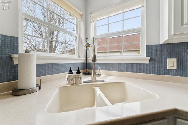 1235 Cherokee, Vermilion, OH 44089