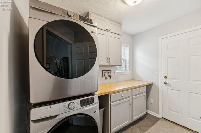 1235 Cherokee, Vermilion, OH 44089