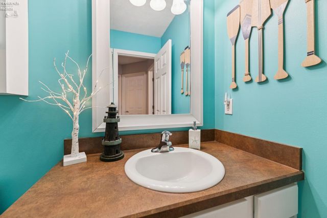 1235 Cherokee, Vermilion, OH 44089