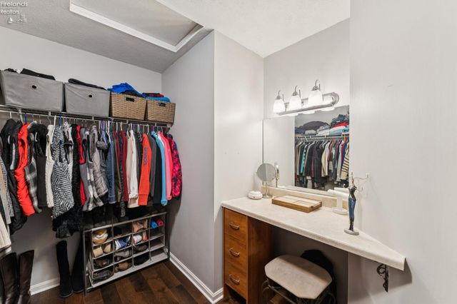 1235 Cherokee, Vermilion, OH 44089