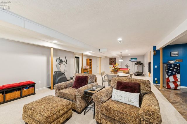 1235 Cherokee, Vermilion, OH 44089