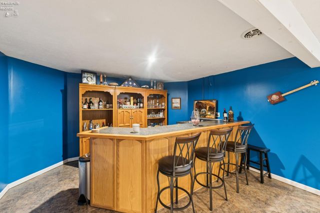 1235 Cherokee, Vermilion, OH 44089