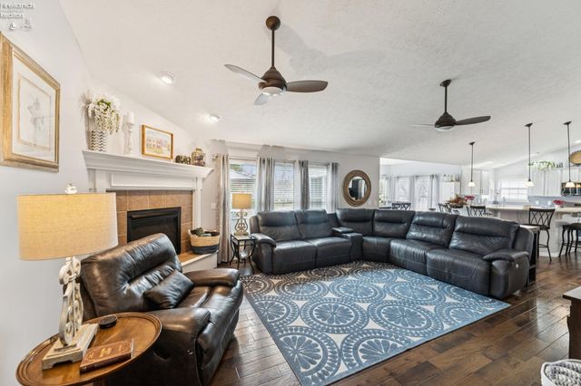 1235 Cherokee, Vermilion, OH 44089