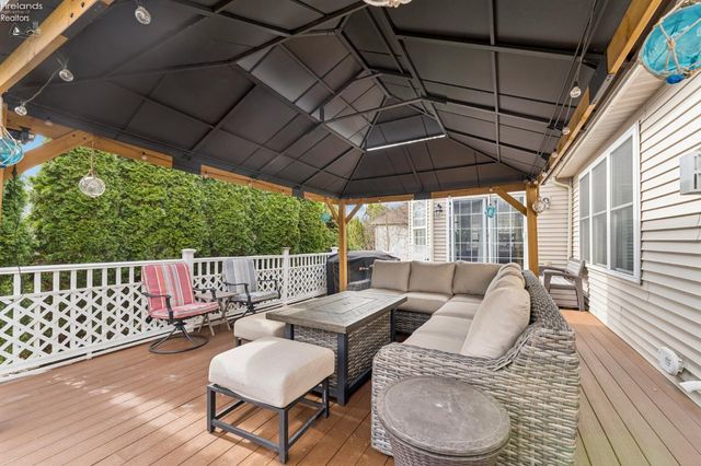 1235 Cherokee, Vermilion, OH 44089