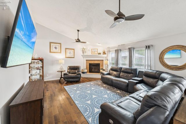 1235 Cherokee, Vermilion, OH 44089