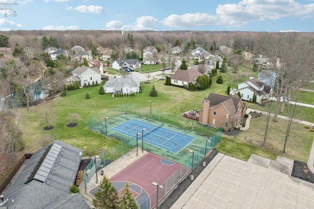 1235 Cherokee, Vermilion, OH 44089