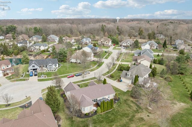 1235 Cherokee, Vermilion, OH 44089