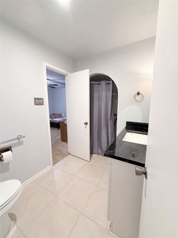 1380 Cherry Hill Lane, Lewisville, TX 75067