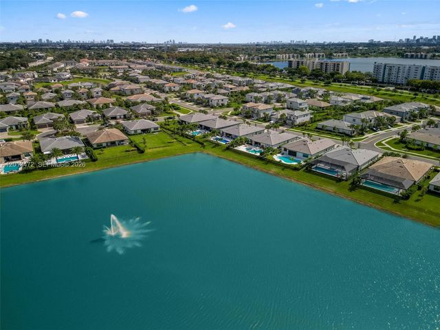 2715 Primrose Pl, Oakland Park, FL 33309