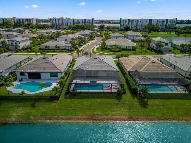 2715 Primrose Pl, Oakland Park, FL 33309