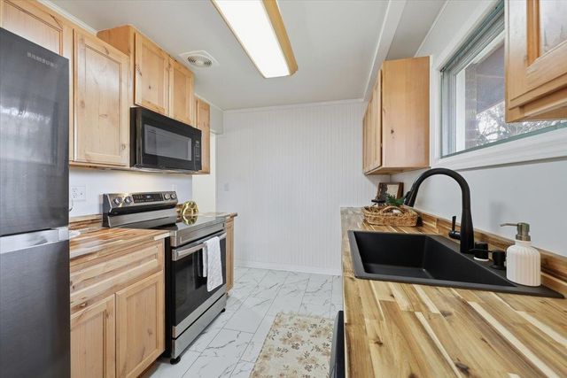 1808 W Kiernan Ave, Spokane, WA 99205