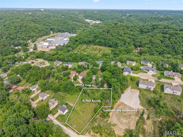 6752 Walnut Valley, High Ridge, MO 63049
