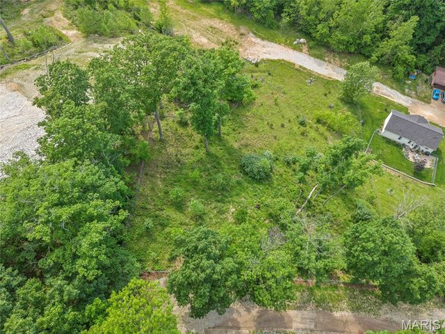 6752 Walnut Valley, High Ridge, MO 63049