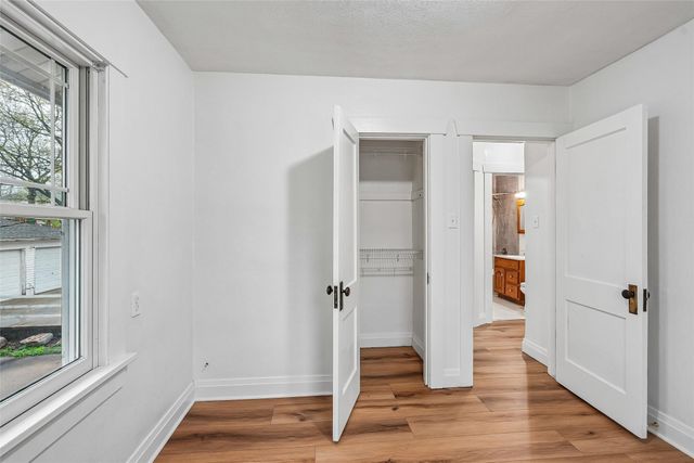 217 W 10th Street S, Newton, IA 50208