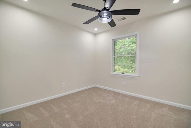 5809 SHANA PL, Burke, VA 22015