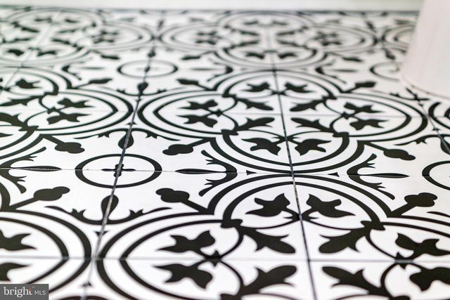 5809 SHANA PL, Burke, VA 22015