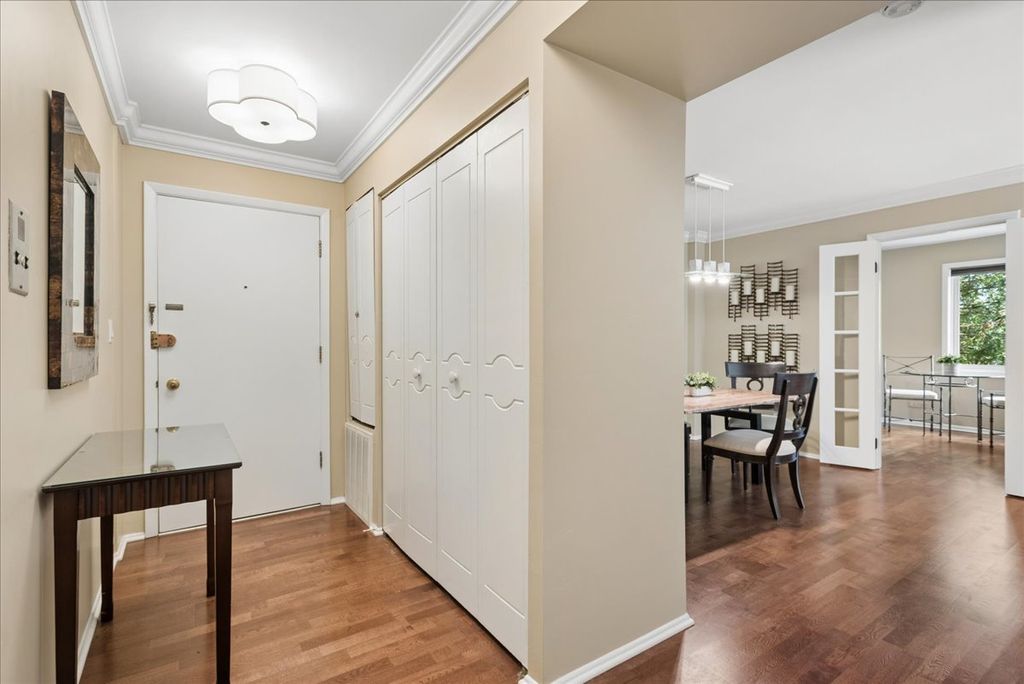 2046 Saint Johns Avenue 3H, Highland Park, IL 60035 — photo 3