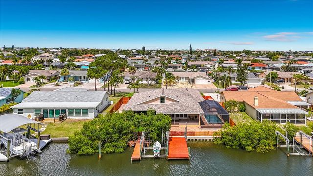 6517 SOLITAIRE PALM WAY, Apollo Beach, FL 33572