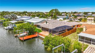 6517 SOLITAIRE PALM WAY, Apollo Beach, FL 33572