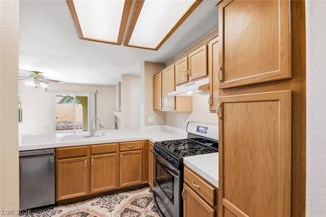 902 Royalmile Way, North Las Vegas, NV 89032