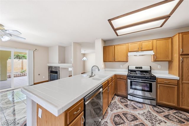 902 Royalmile Way, North Las Vegas, NV 89032